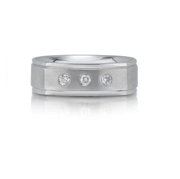 14k White Gold 0.15 Carat Diamond Wedding Band
