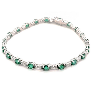18k White Gold 3.52Ct Emerald, 1.06Ct Diamond Bracelet
