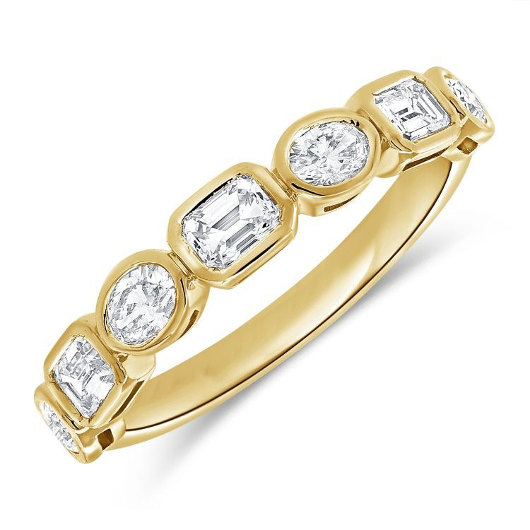 14kt Yellow Gold 0.45Ct (3) Emerald cut. 0.40Ct (4) Oval Cut Diamond Band, Size 6.0