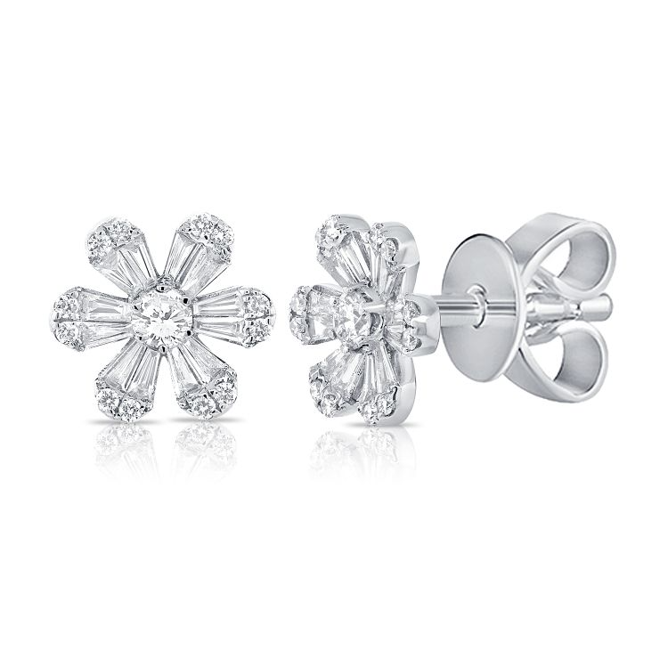 14k White Gold 0.52Ct Baguette, 0.33Ct Round Diamond Flower Earring
