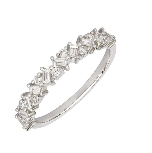 14Kt White Gold 0.13Ct Round, 0.29Ct Baguette Diamond Ring, size 6.5