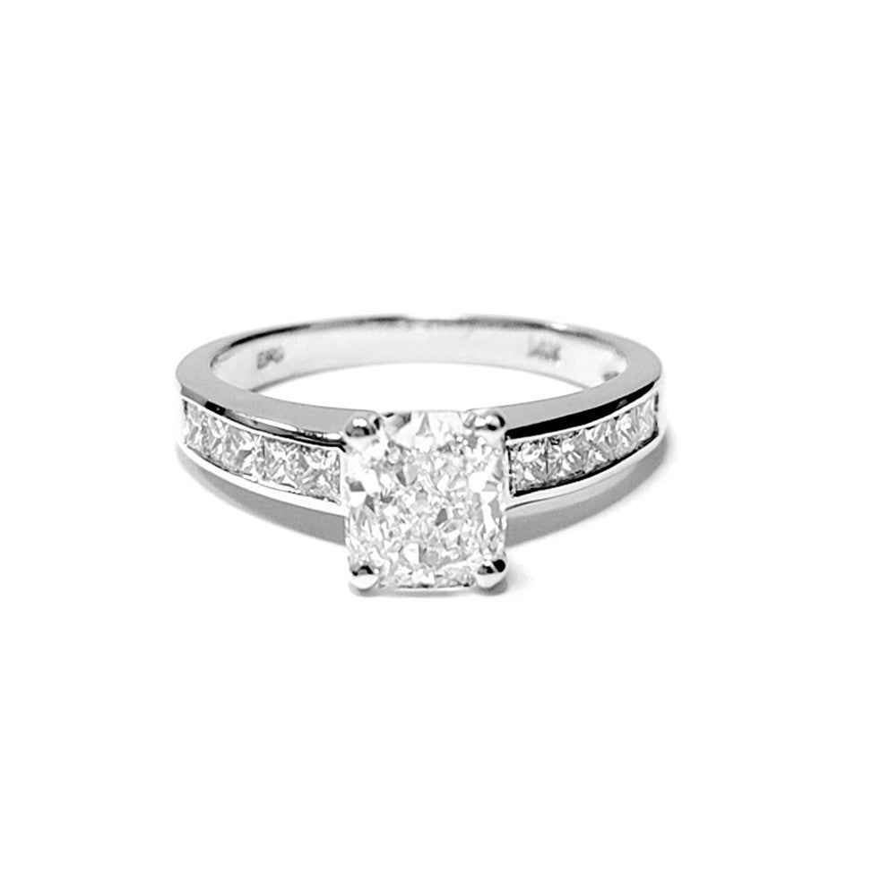 14k White Gold Ctr Cushion 1.31 Ct SI2 G GIA, Mounting 0.43 Ct Diamond Ring.