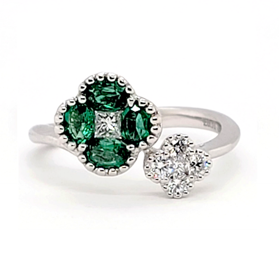 18K White Gold 0.51Ct Emerald, 0.28Ct Diamond Ring