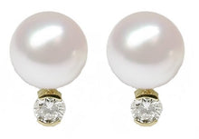 Load image into Gallery viewer, 14k Yellow Gold Culture Pearl and 0.16 Ct Diamond dangle earring
