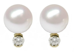 14k Yellow Gold Culture Pearl and 0.16 Ct Diamond dangle earring