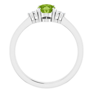 14k White Gold 1.75Ct Peridot, 0.17Ct Diamond Ring