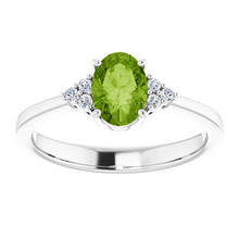 Load image into Gallery viewer, 14k White Gold 1.75Ct Peridot, 0.17Ct Diamond Ring
